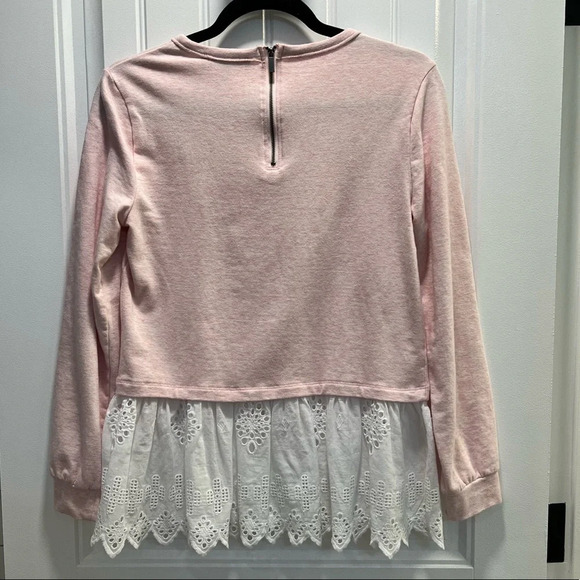 Marled Blush Pink Sweatshirt with Eyelet Lace at Hem. Zippered back.‎ Size Small - Picture 4 of 8